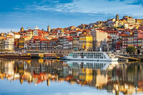 Около Европа - позиционни круизи